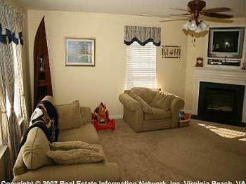 5th image of 129 Kennet Dr