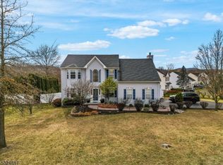2 Vista Rossi, Oxford, NJ 07863