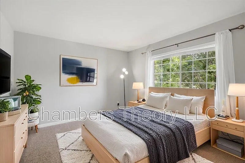 1 bed, 1.0 bath, 676 sqft, $1,700 — Photo 4