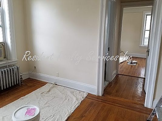 4th image of 25-60 33rd St #D2