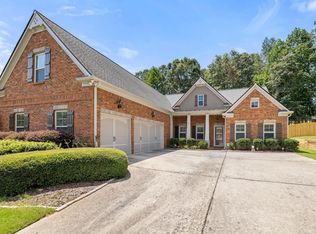 172 Bakers Farm Cir, Braselton, GA 30517