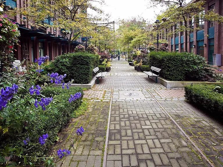 22 Cordova St E #313 — Photo 11