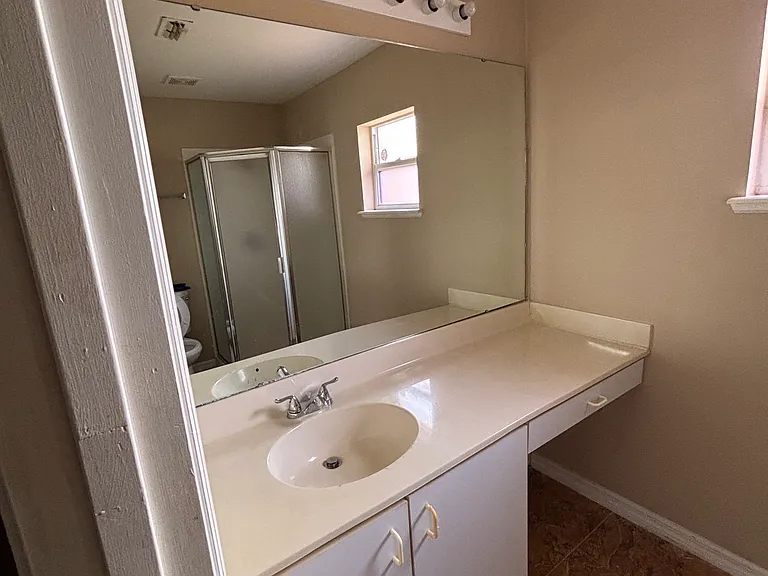 623 Polynesian Ct — Photo 9