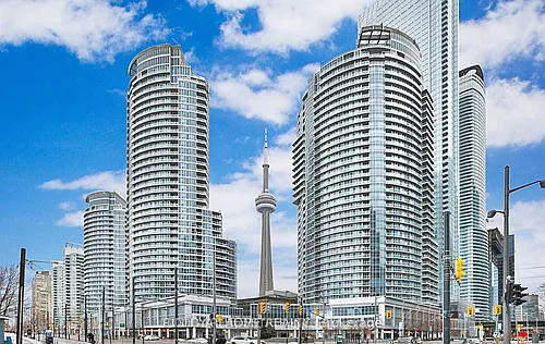 208 Queens Quay W Photo 1