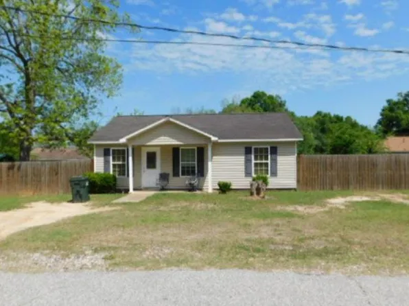 208 Columbia St, Bainbridge, GA 39819