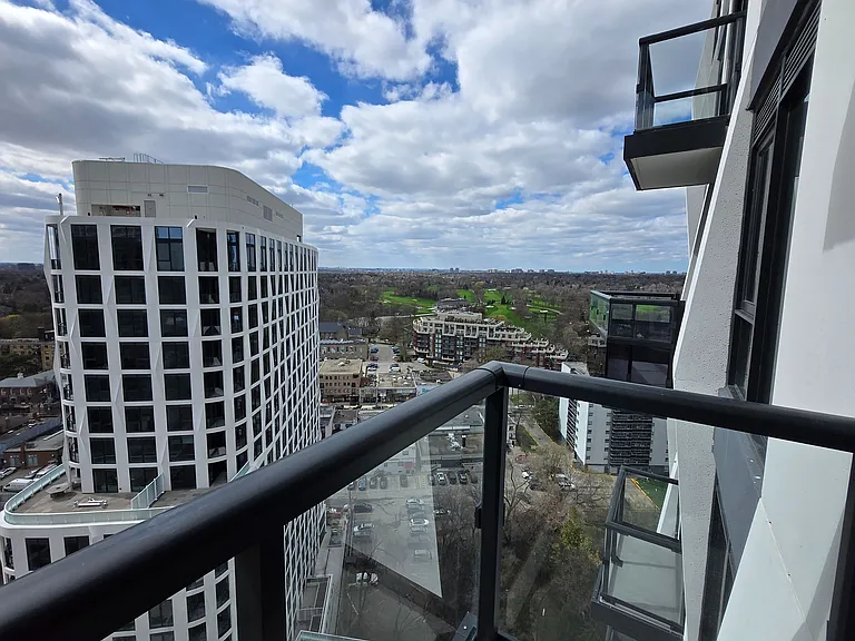 60 Central Park Dr #2110 — Photo 15