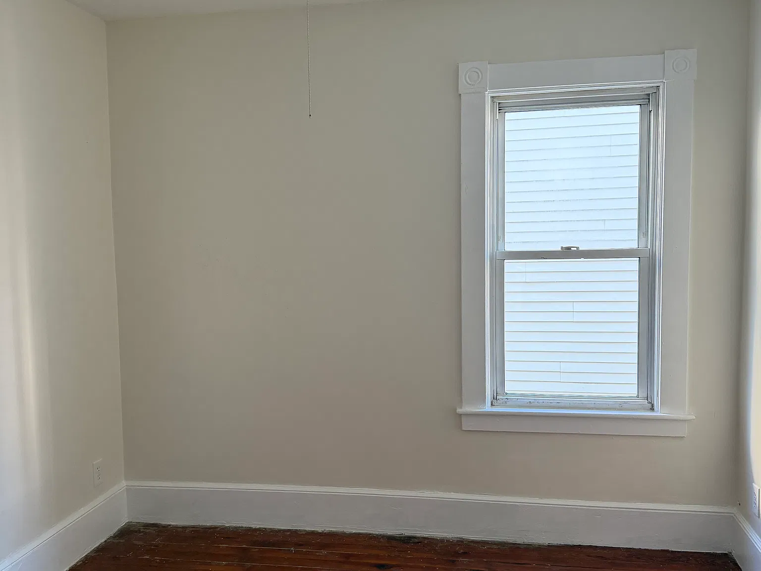 4 bed, 1200 sqft, $2,500 — Photo 4