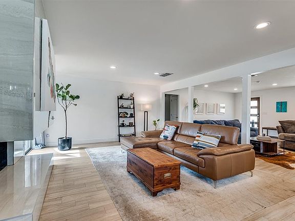 5th image of 4008 Shoreline Dr