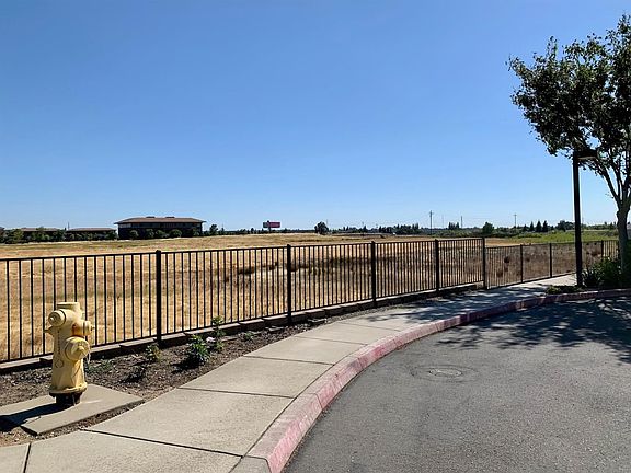 3rd image of 6220 Lonetree Blvd