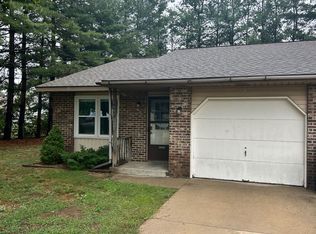 6952 11th Ave, Jenison, MI 49428