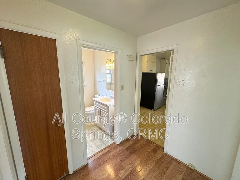1407 E Platte Ave — Photo 7