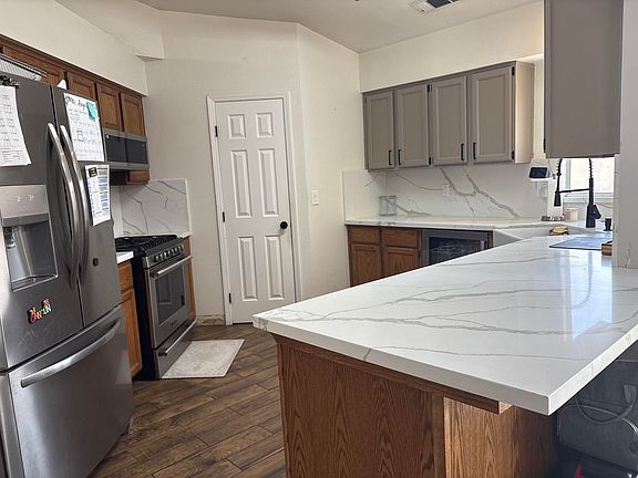 3rd image of 169 Devon Drive