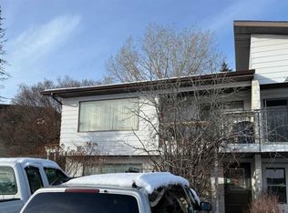 120 S Reimer Dr, Hinton, AB T7V1K1