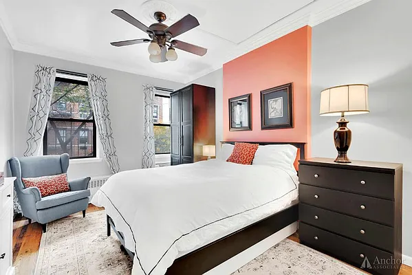 Sold by Anchor Associates | media 3