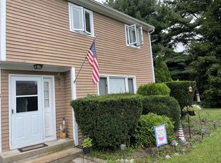 3 Malek Cir, Hampton, NH 03842