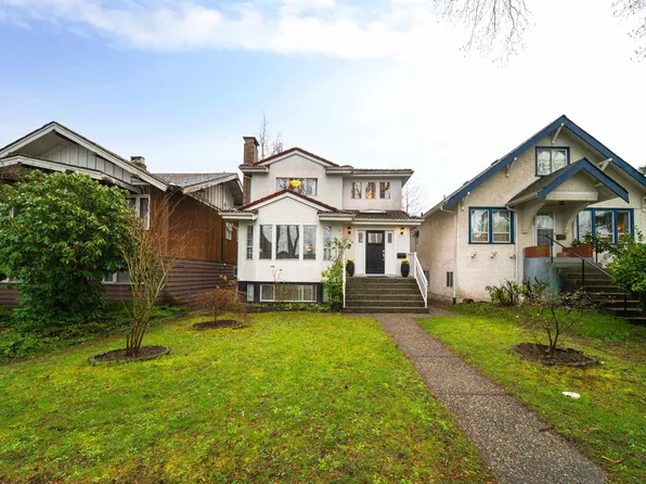 3528 W 10th Ave, Vancouver, BC V6R 2G1