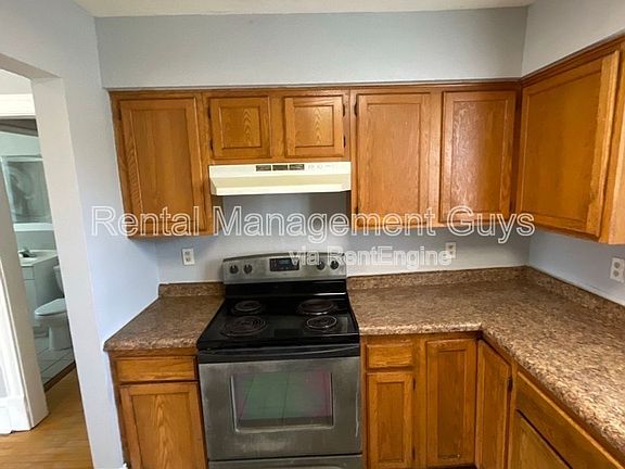 5th image of 1017 22nd Ave N #1