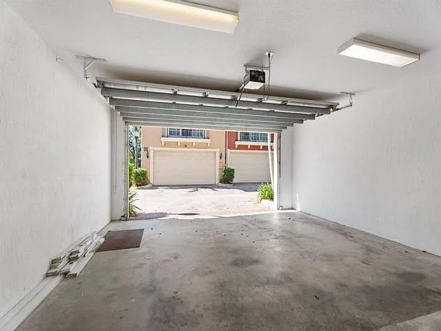 601 S Federal Hwy #34 — Photo 13