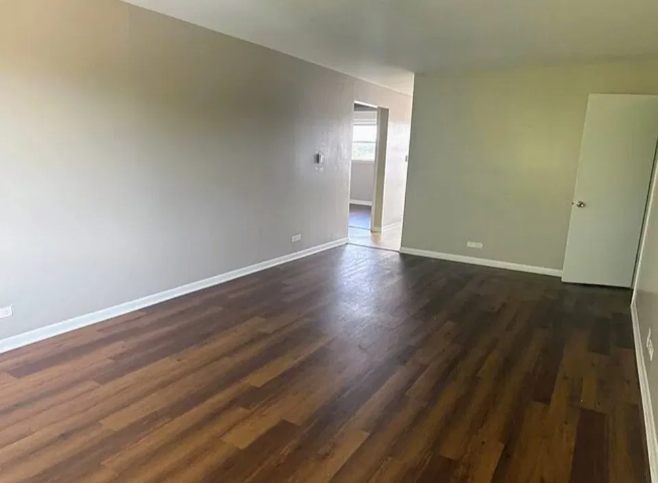 2 bed, 710 sqft, $1,600 — Photo 3