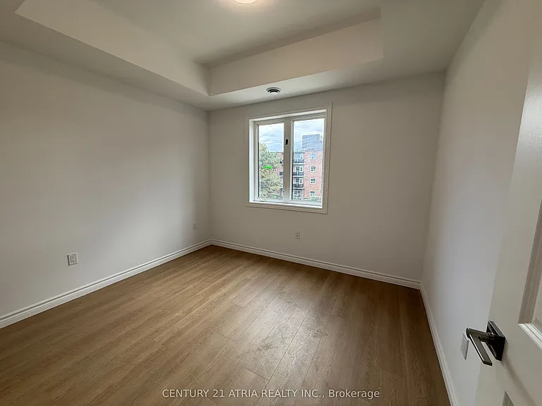 2 Slessor Blvd #11 — Photo 10