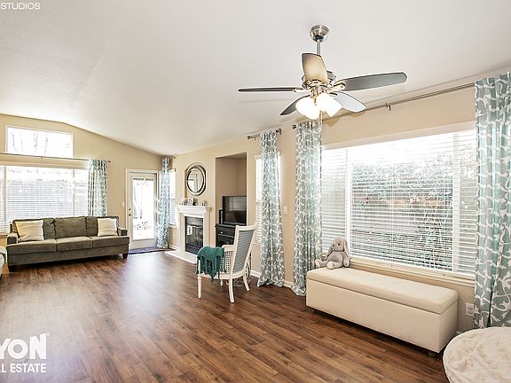 4th image of 5379 Calabria Way