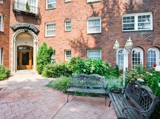 711 NE Randall Ave APT 101, Portland, OR 97232