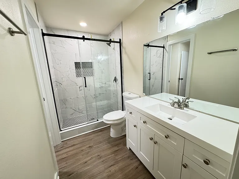 601 Ravenwood Dr — Photo 3
