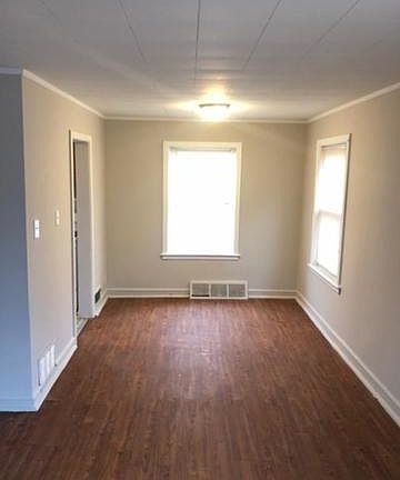 5th image of 10843 S Avenue O