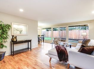 16605 NE 19th Pl, Bellevue, WA 98008
