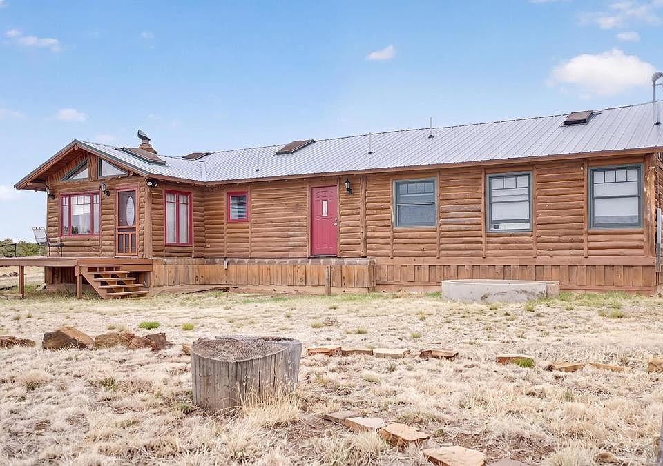 1st image of 105 Los Vaqueros Cir