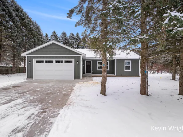 4036 Buck St, Muskegon, MI 49444