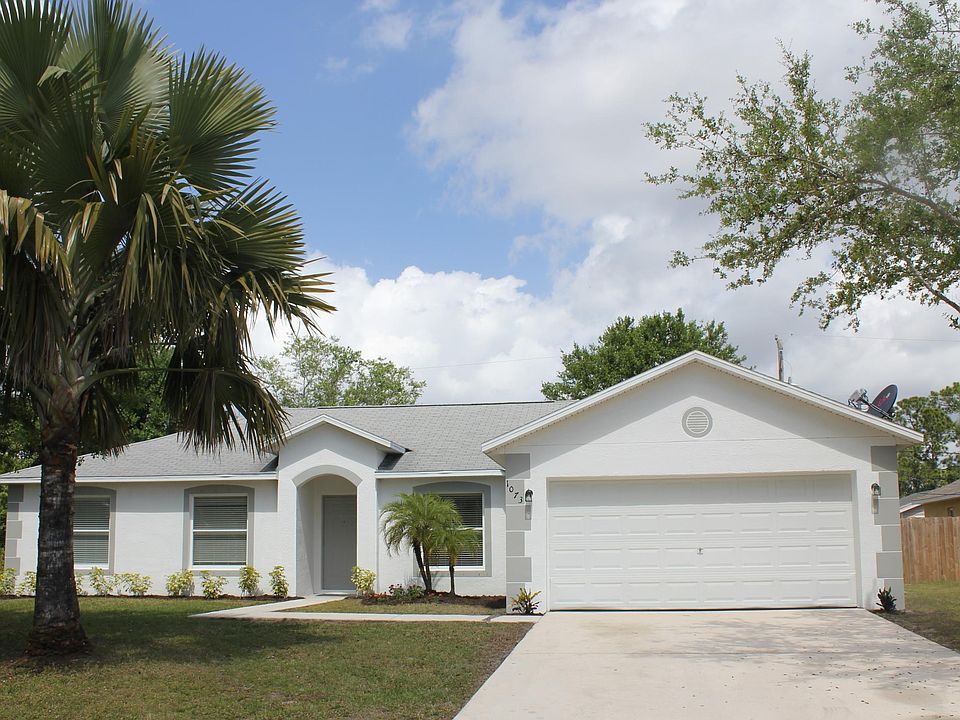 Home For Sale In Port Saint Lucie