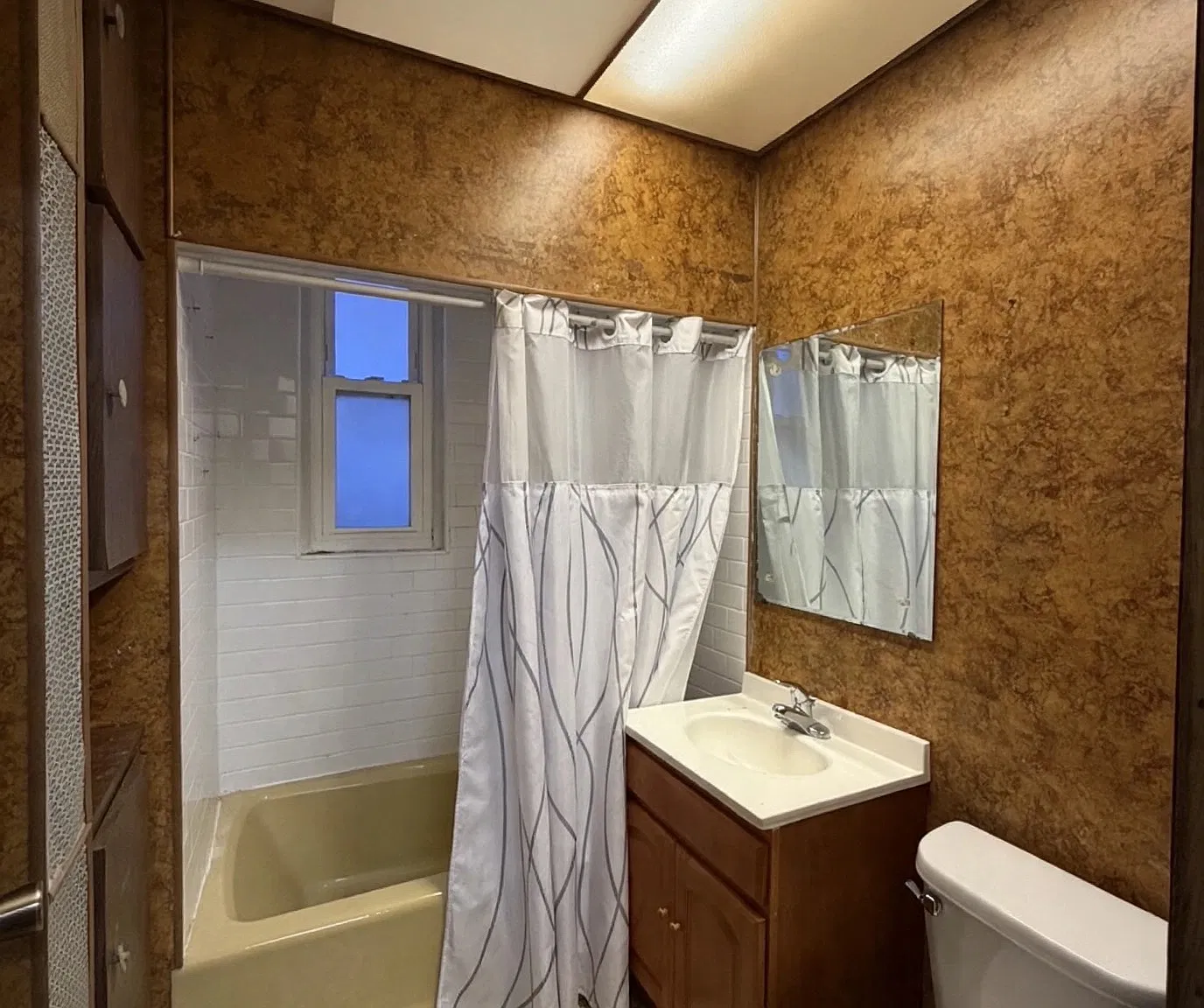 3 bed, 1140 sqft, $2,650 — Photo 4