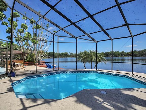 5th image of 16517 Cayman Dr