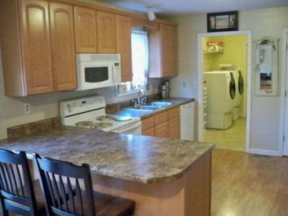 2nd image of 179 Celeste Ln