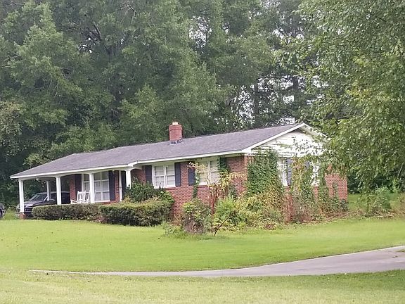 3rd image of 104 Cherry Ct