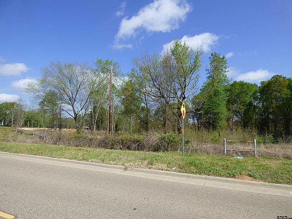 3rd image of Billy Daniel St