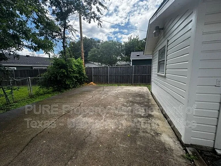 2021 Bluebonnet Dr — Photo 18