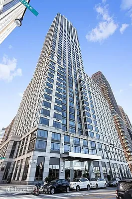 Sold by Douglas Elliman | media 14