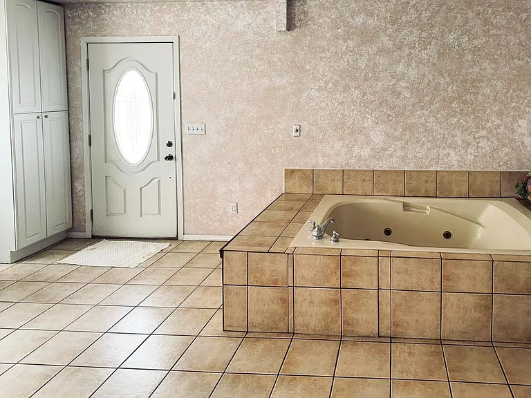 Jacuzzi Time