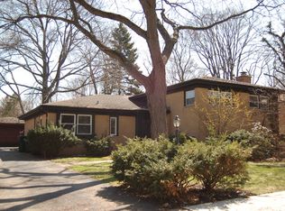 436 Alpine Ln, Wilmette, IL 60091