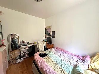 Rented by KNOCKKNOCK LLC