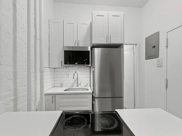 8 Saint Marks Pl #3 — Photo 4