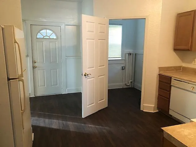 1007 E Lake Ave — Photo 11