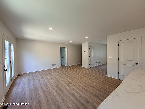 3rd image of 521 Braden Way