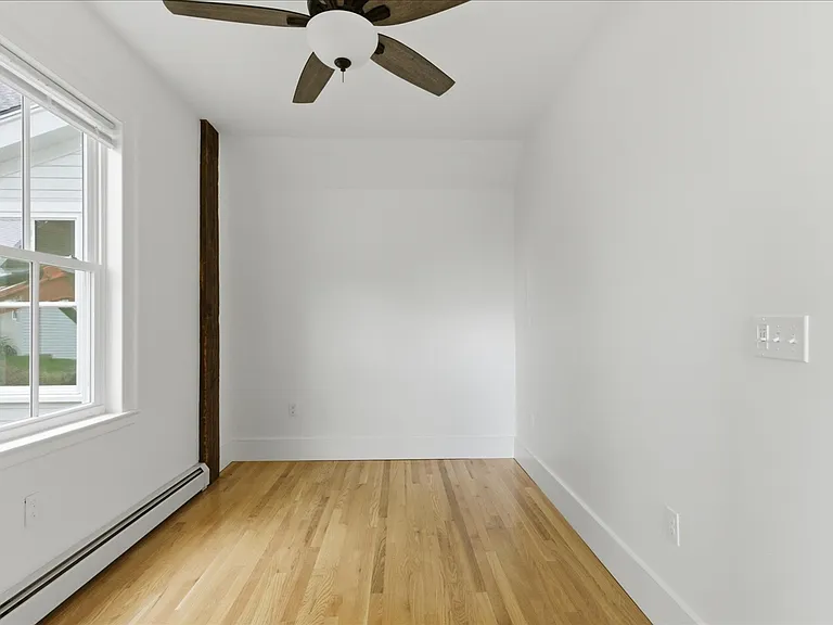 16 Central St #2 — Photo 12