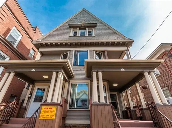141 E Johnson St, Madison, WI 53703