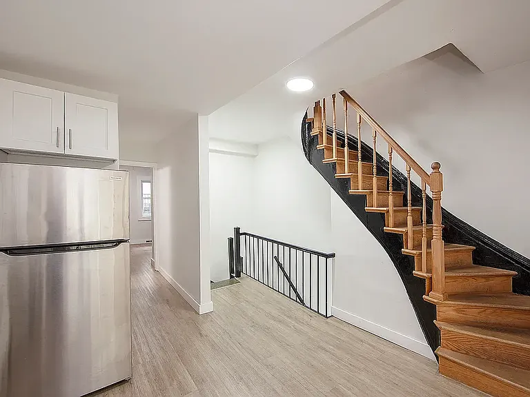 228 E 51st St #3 — Photo 8
