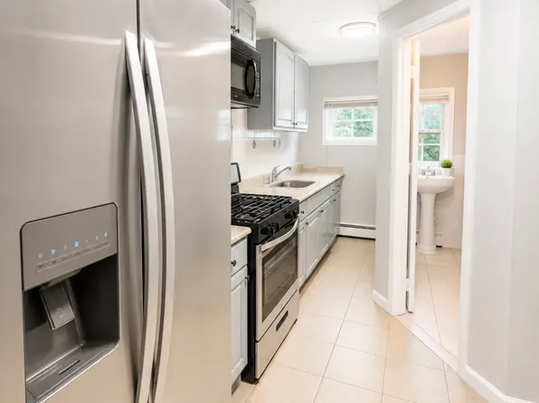 89 Laidlaw Ave Floor 1, Jersey City, NJ 07306