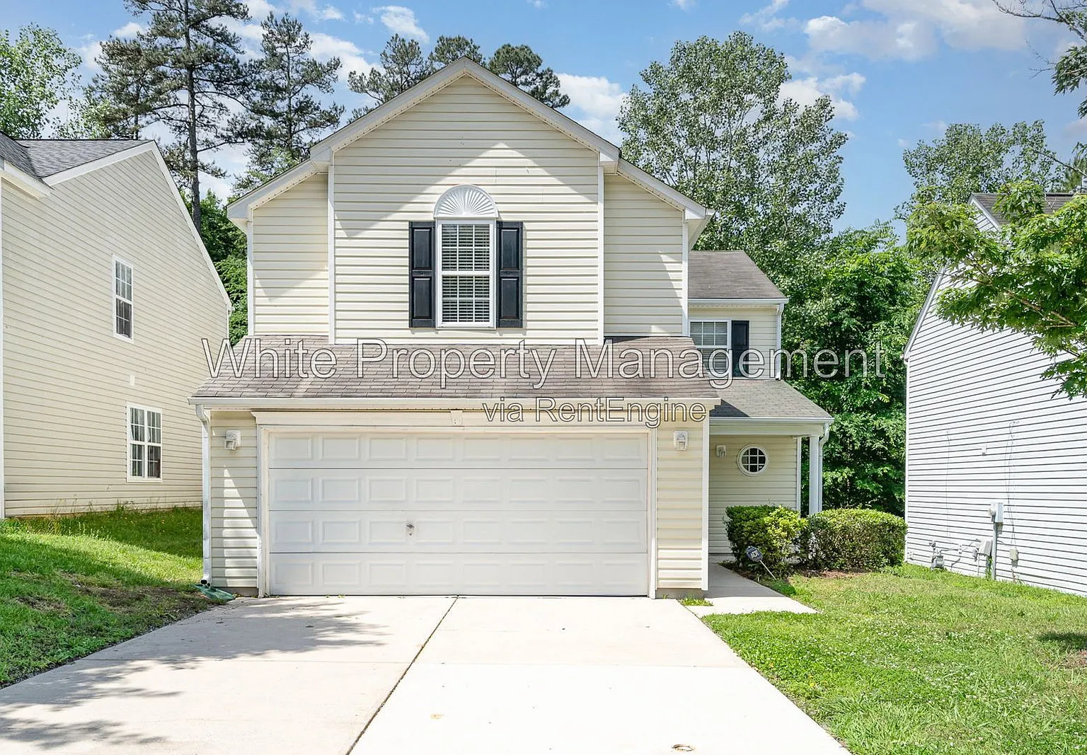 4 bed, 2.5 bath, 2080 sqft, $1,995 — Photo 1